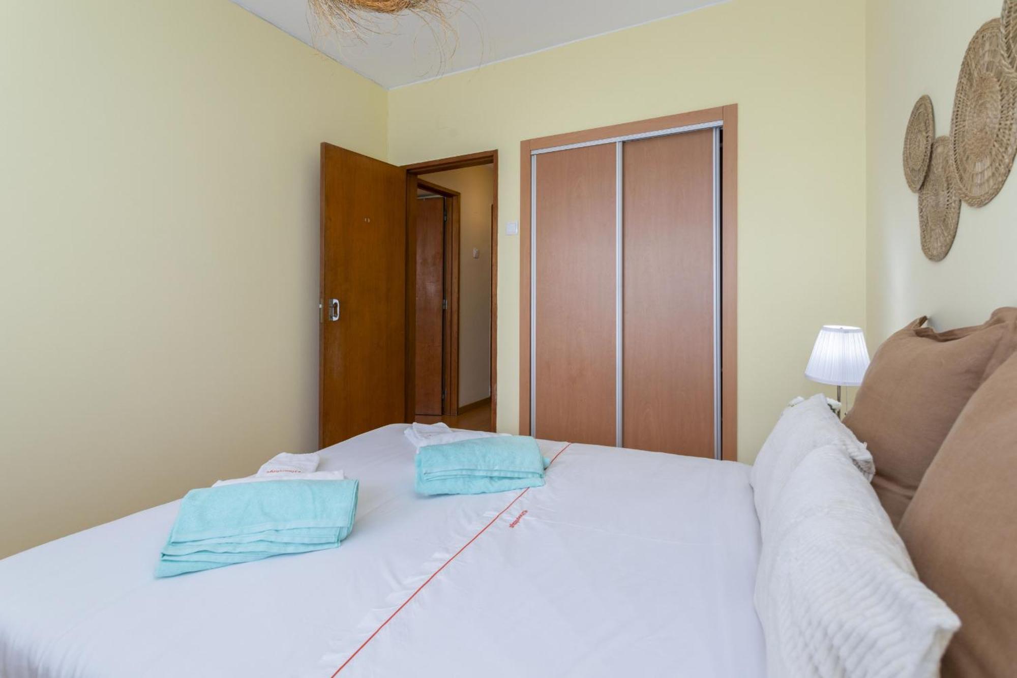 Апартаменты New! Quarteira Sea View Экстерьер фото